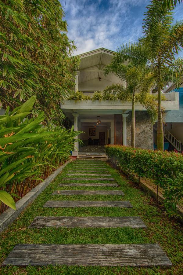 Deltora Villa - Free Drop Off To Galle Fort By Tuktuk Luaran gambar