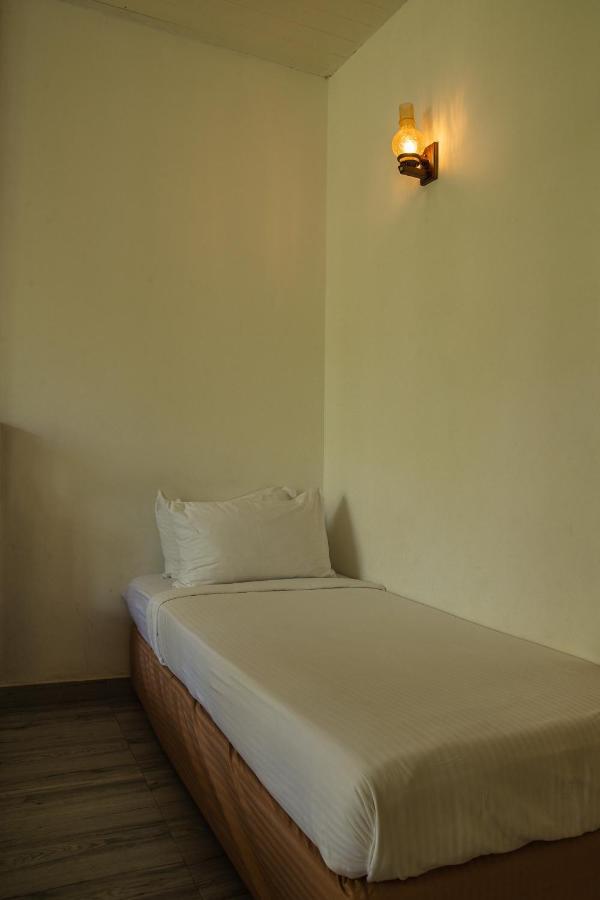 Deltora Villa - Free Drop Off To Galle Fort By Tuktuk Luaran gambar